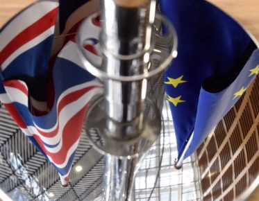 EU_GB_flags_CommissionAV.jpg