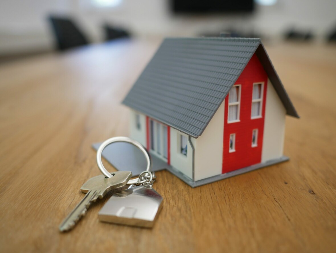 keys and a small house