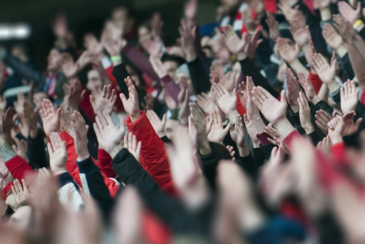 Fans clapping