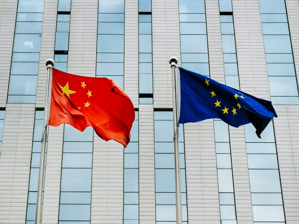 eu:n ja kiinan liput