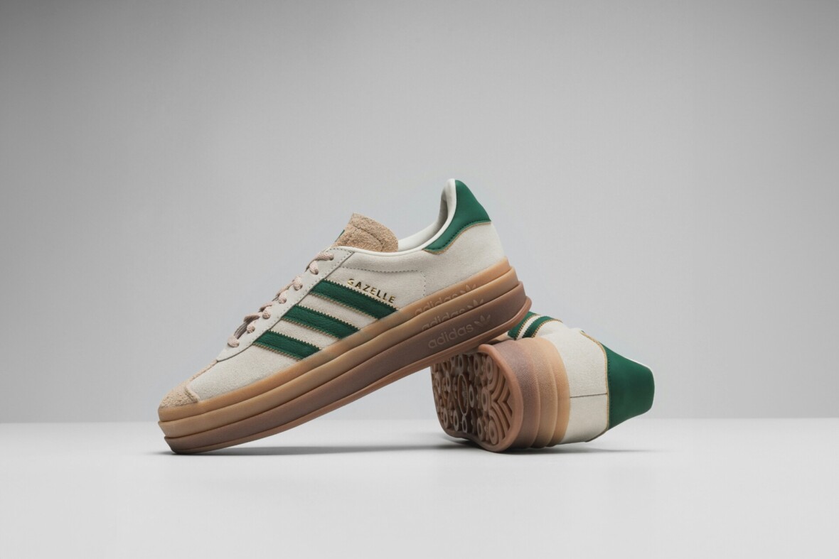 Adidaksen kengät.