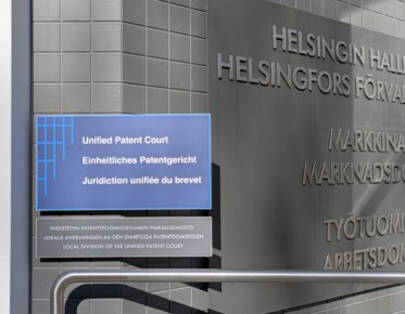 Kuva UPC:n Helsingin paikallisjaoston kyltistä